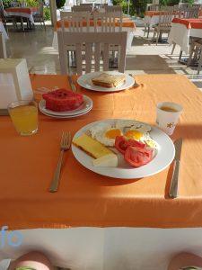 Еда в отеле Grand Park Kemer