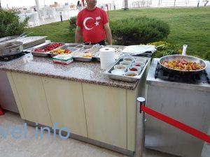 Еда в отеле Grand Park Kemer